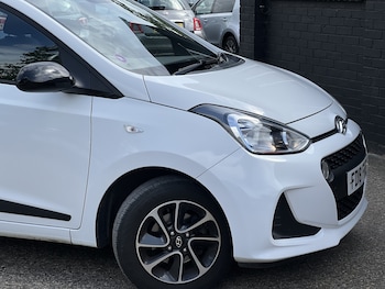 Used Hyundai i10 2018 for sale - 78608274: Photo