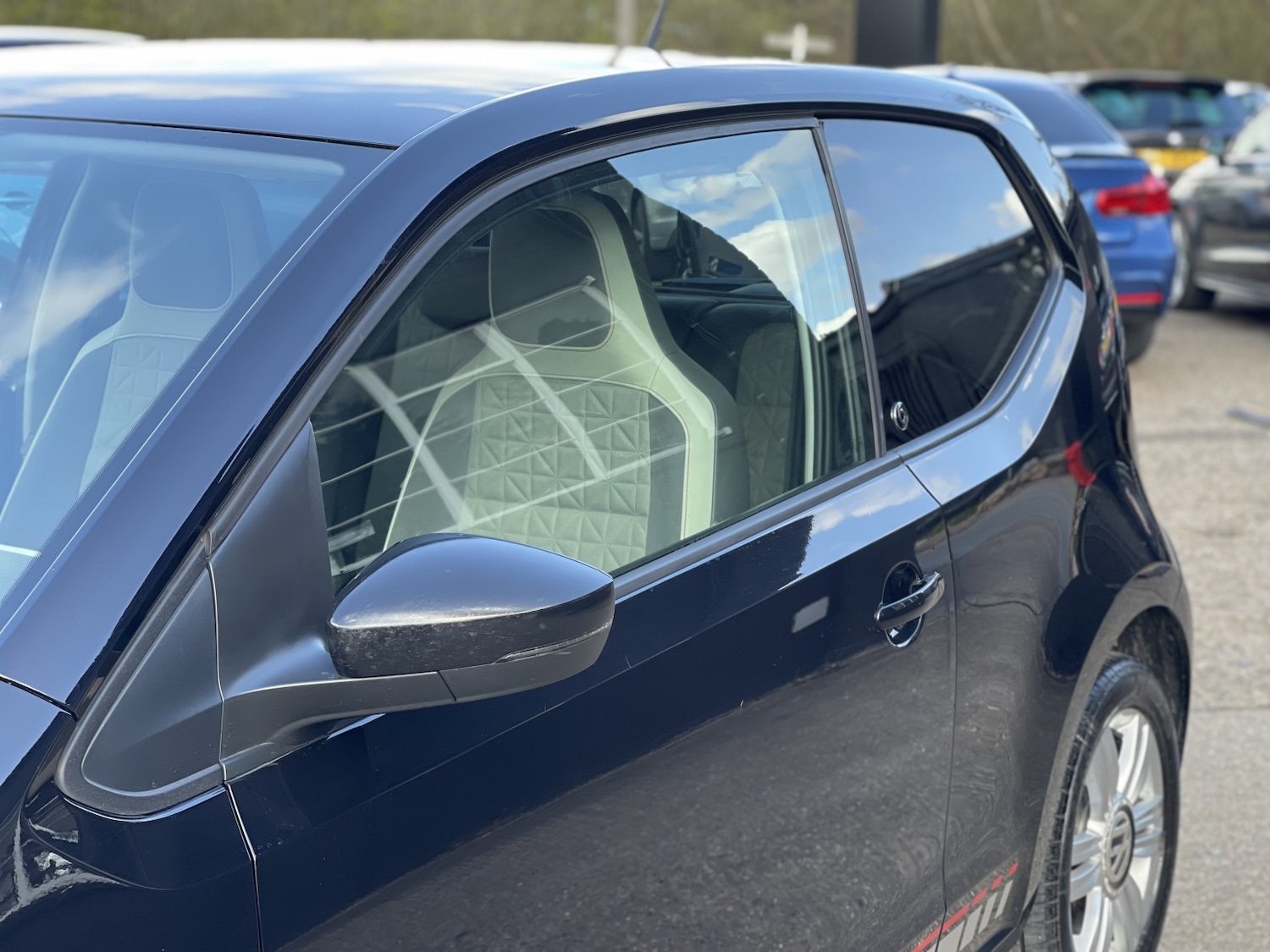 Used Volkswagen up! 2017 for sale - 78062250: Photo 10