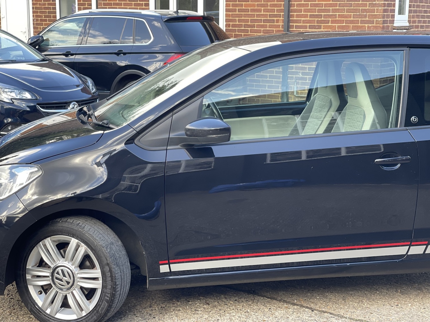 Used Volkswagen up! 2017 for sale - 78062250: Photo 12