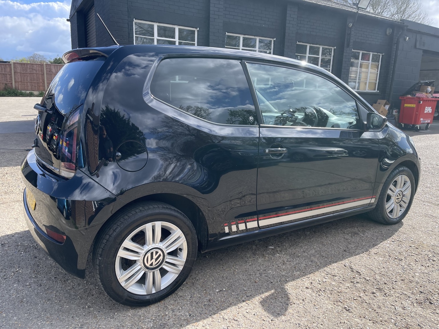Used Volkswagen up! 2017 for sale - 78062250: Photo 19
