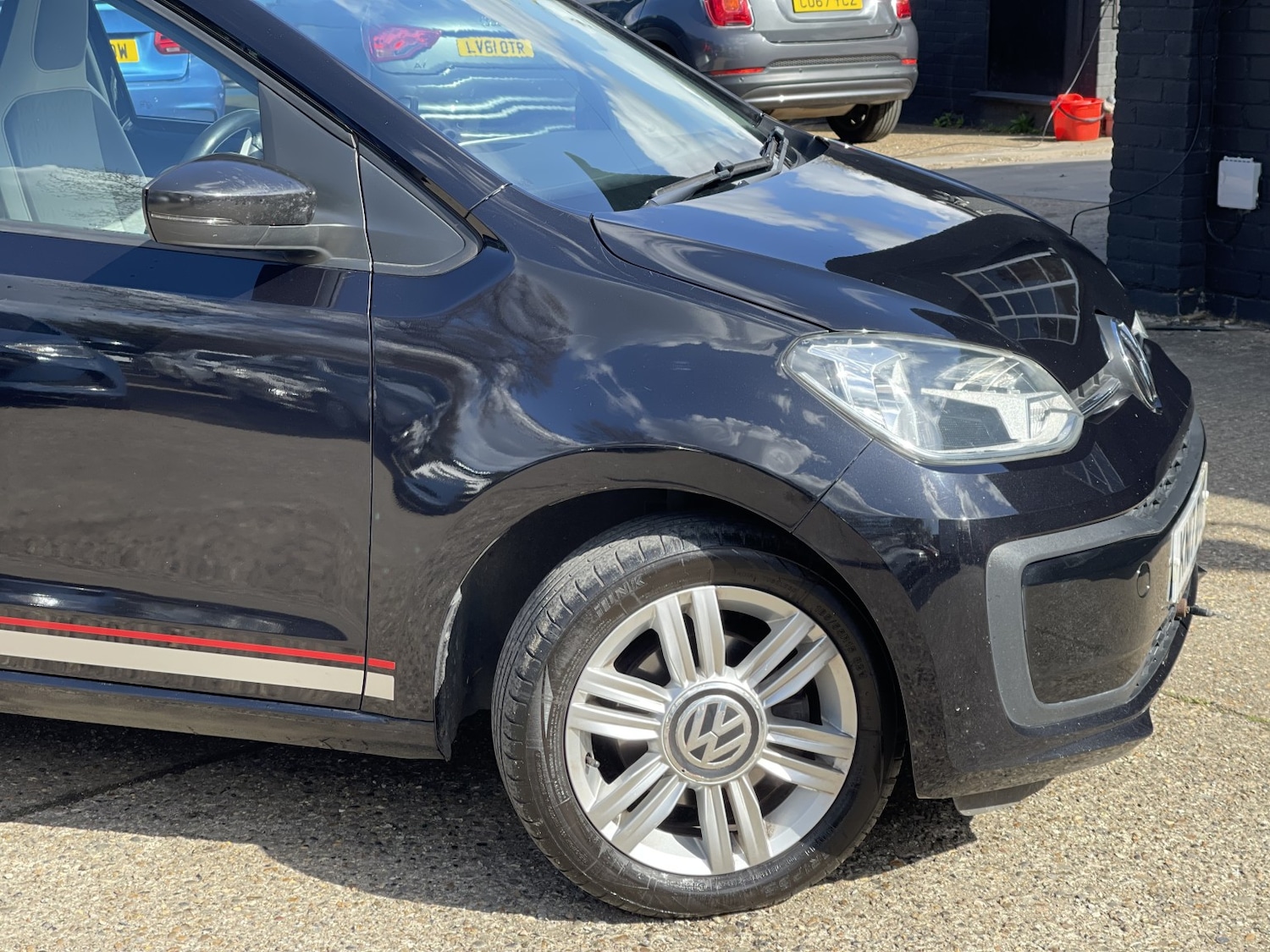 Used Volkswagen up! 2017 for sale - 78062250: Photo 4