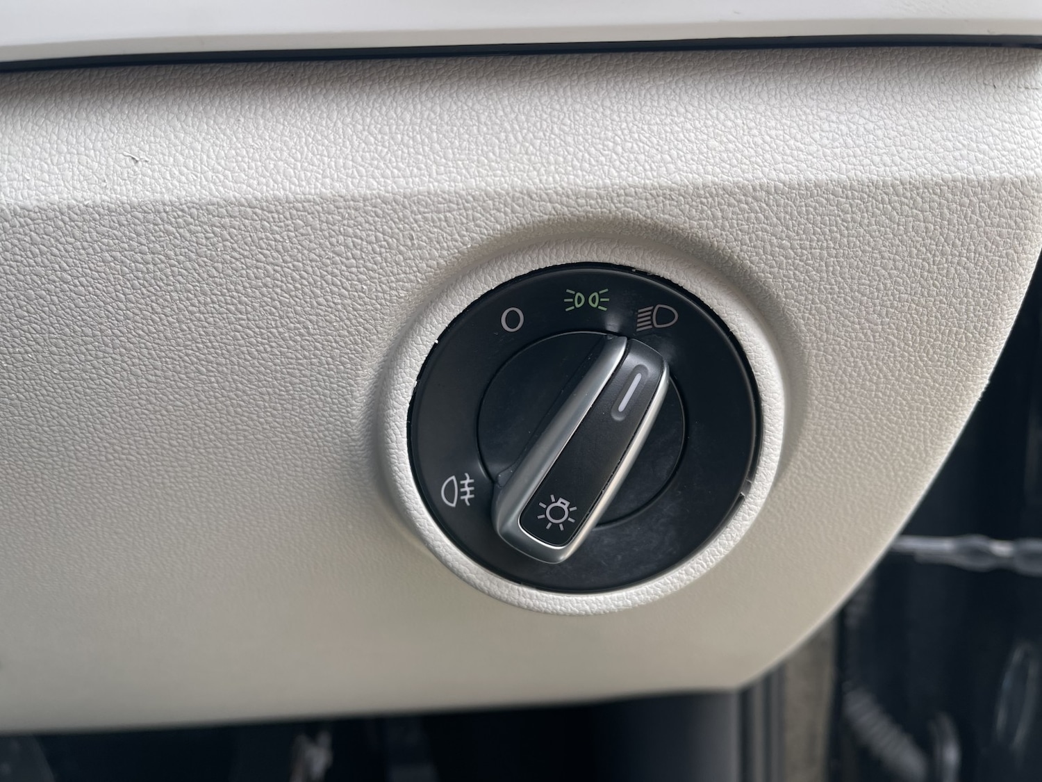 Used Volkswagen up! 2017 for sale - 78062250: Photo 44