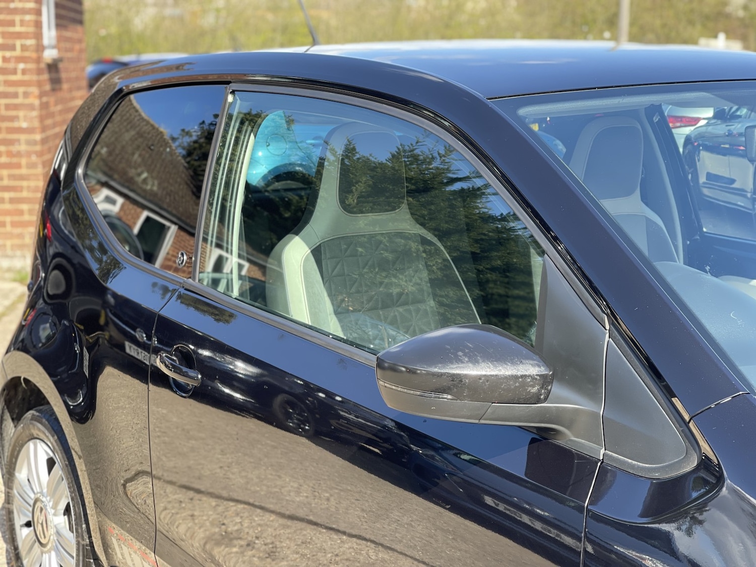 Used Volkswagen up! 2017 for sale - 78062250: Photo 8