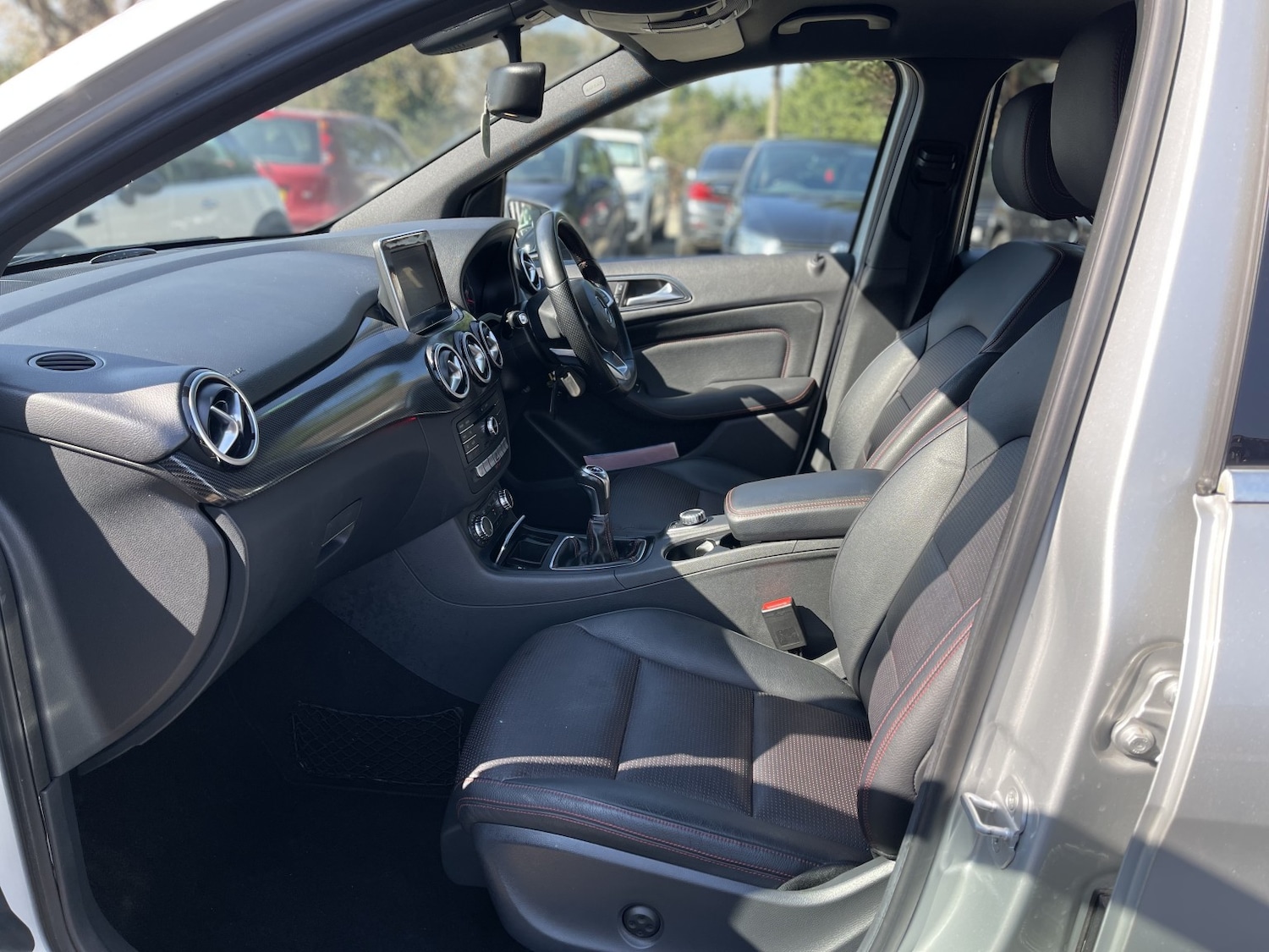 Used Mercedes-Benz B Class 2015 for sale - 77962030: Photo 29