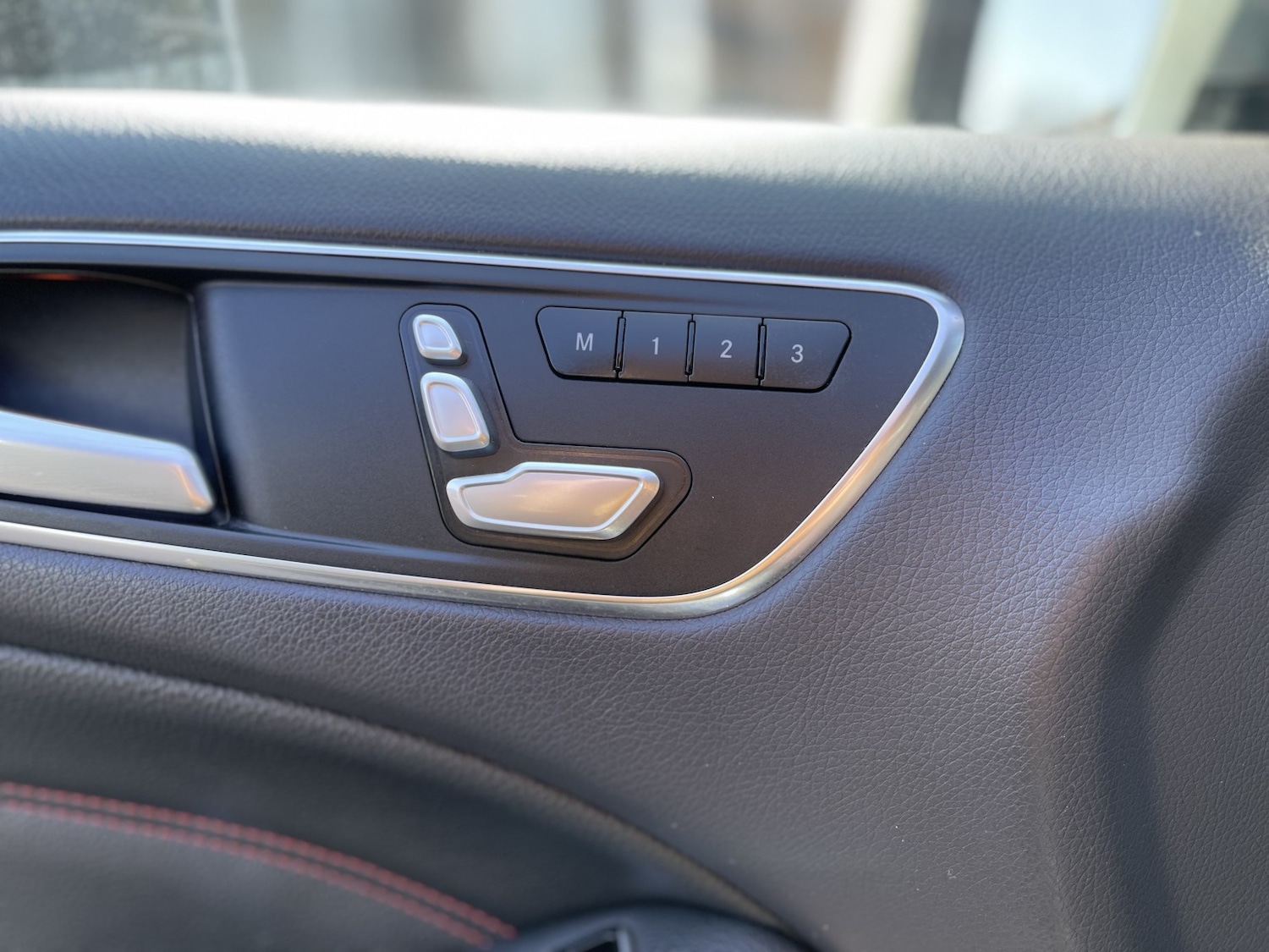 Used Mercedes-Benz B Class 2015 for sale - 77962030: Photo 30