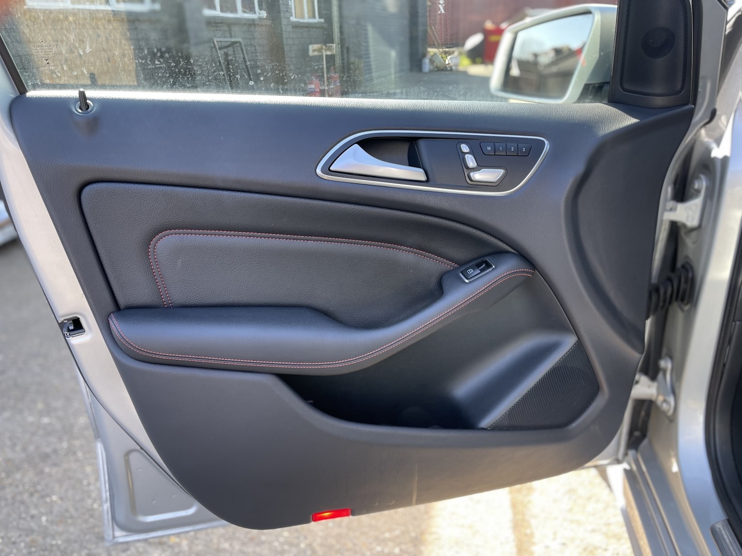 Used Mercedes-Benz B Class 2015 for sale - 77962030: Photo 31