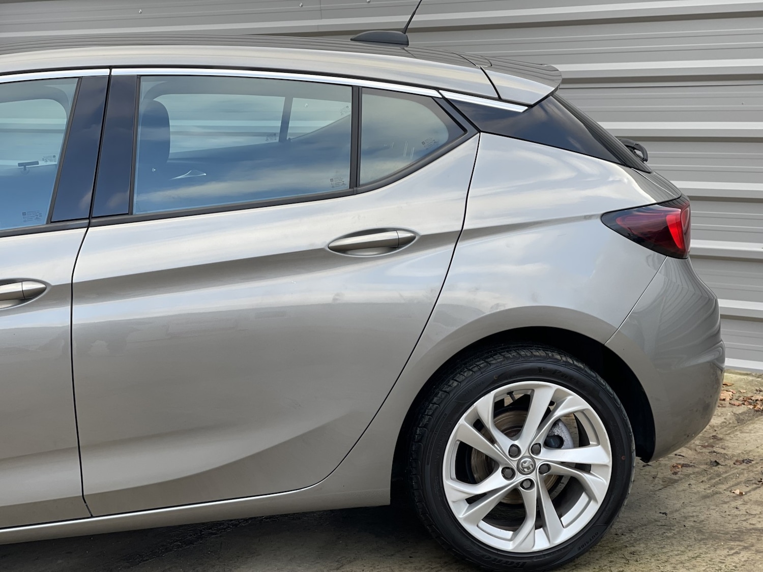 Used Vauxhall Astra 2017 for sale - 76666168: Photo 15