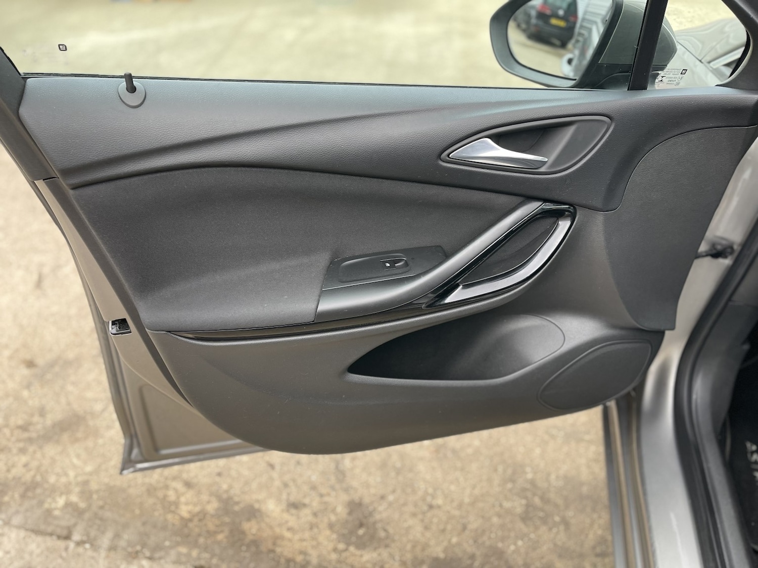 Used Vauxhall Astra 2017 for sale - 76666168: Photo 36