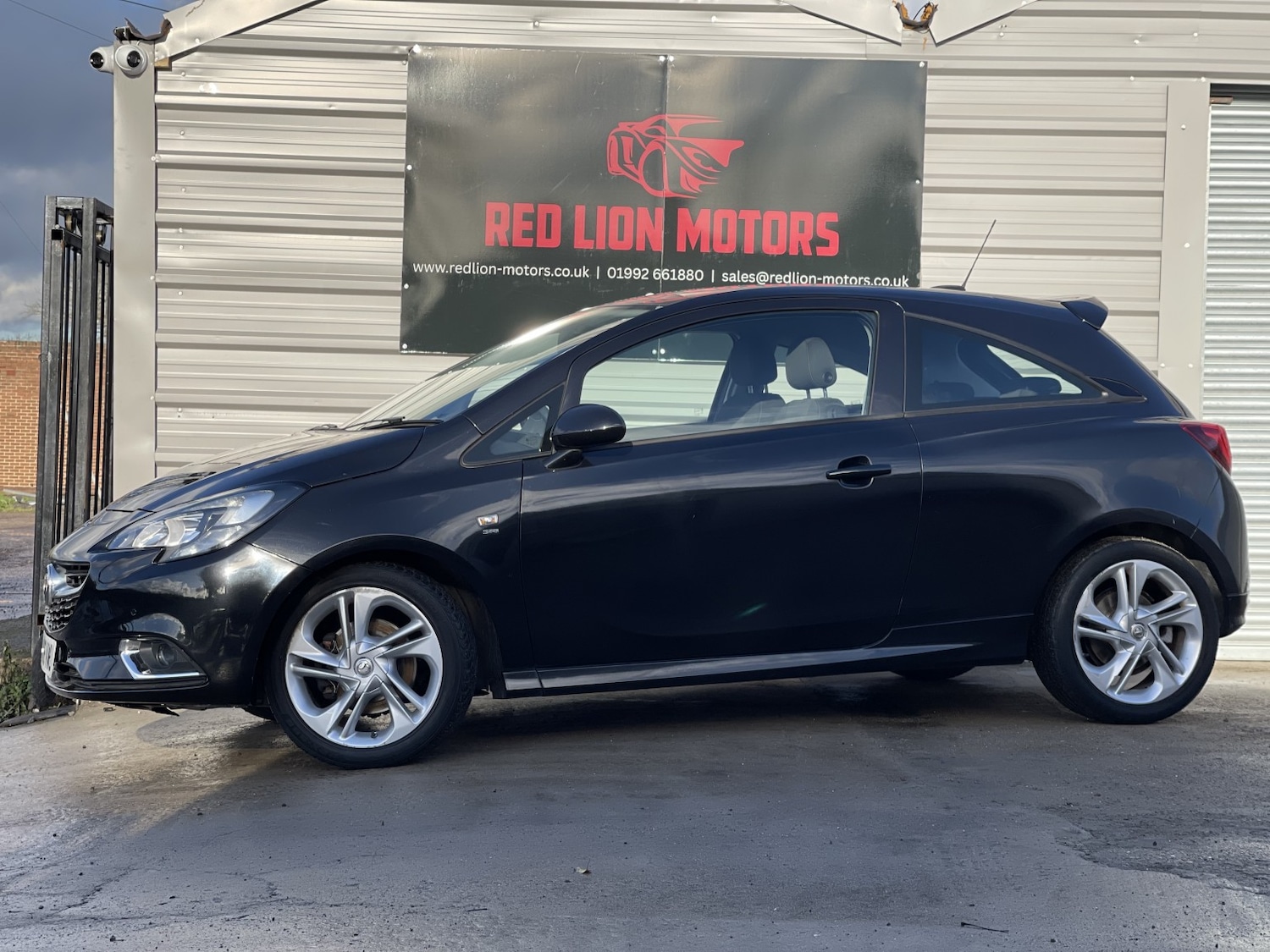 Used Vauxhall Corsa 2016 for sale - 77228198: Photo 12