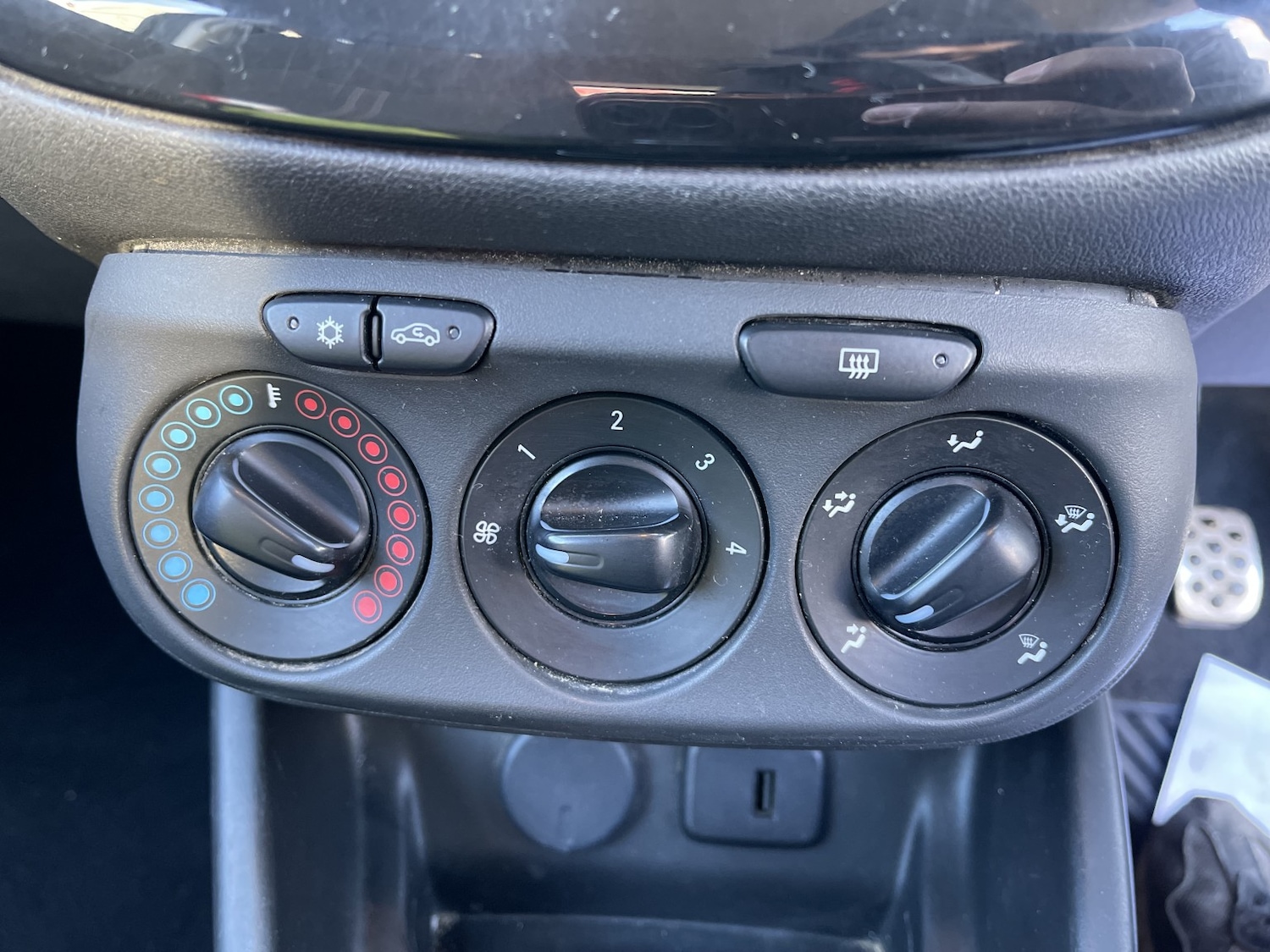 Used Vauxhall Corsa 2016 for sale - 77228198: Photo 45