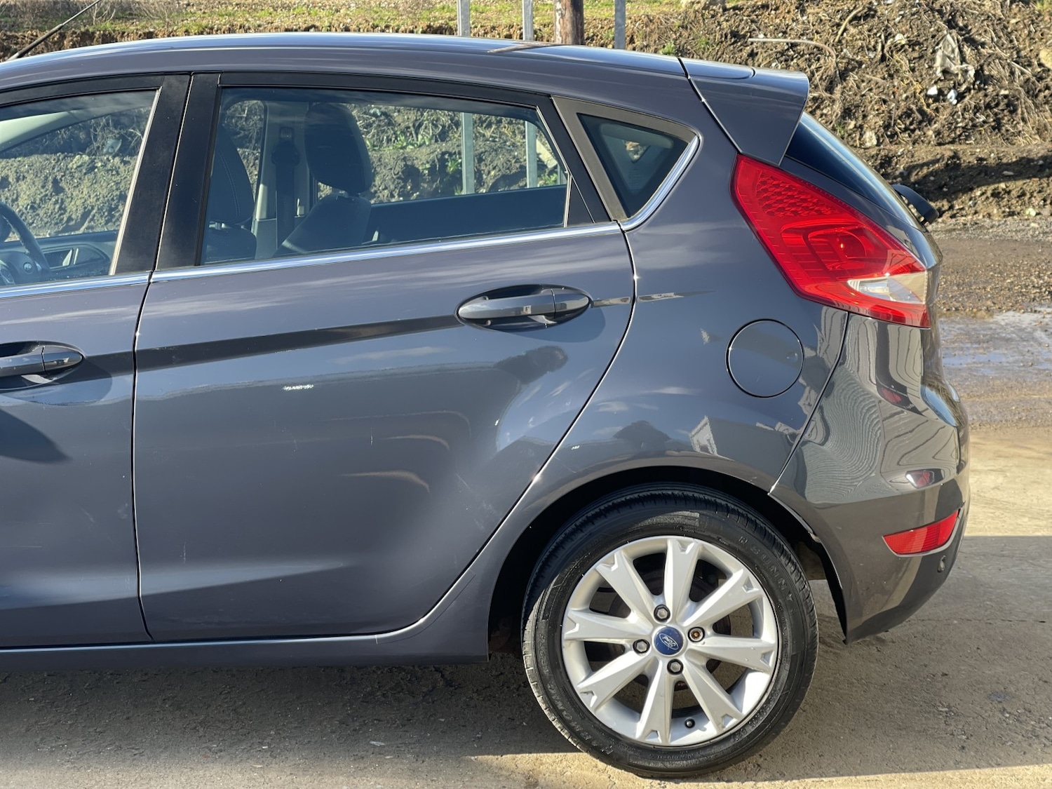 Used Ford Fiesta 2011 for sale - 77632504: Photo 24