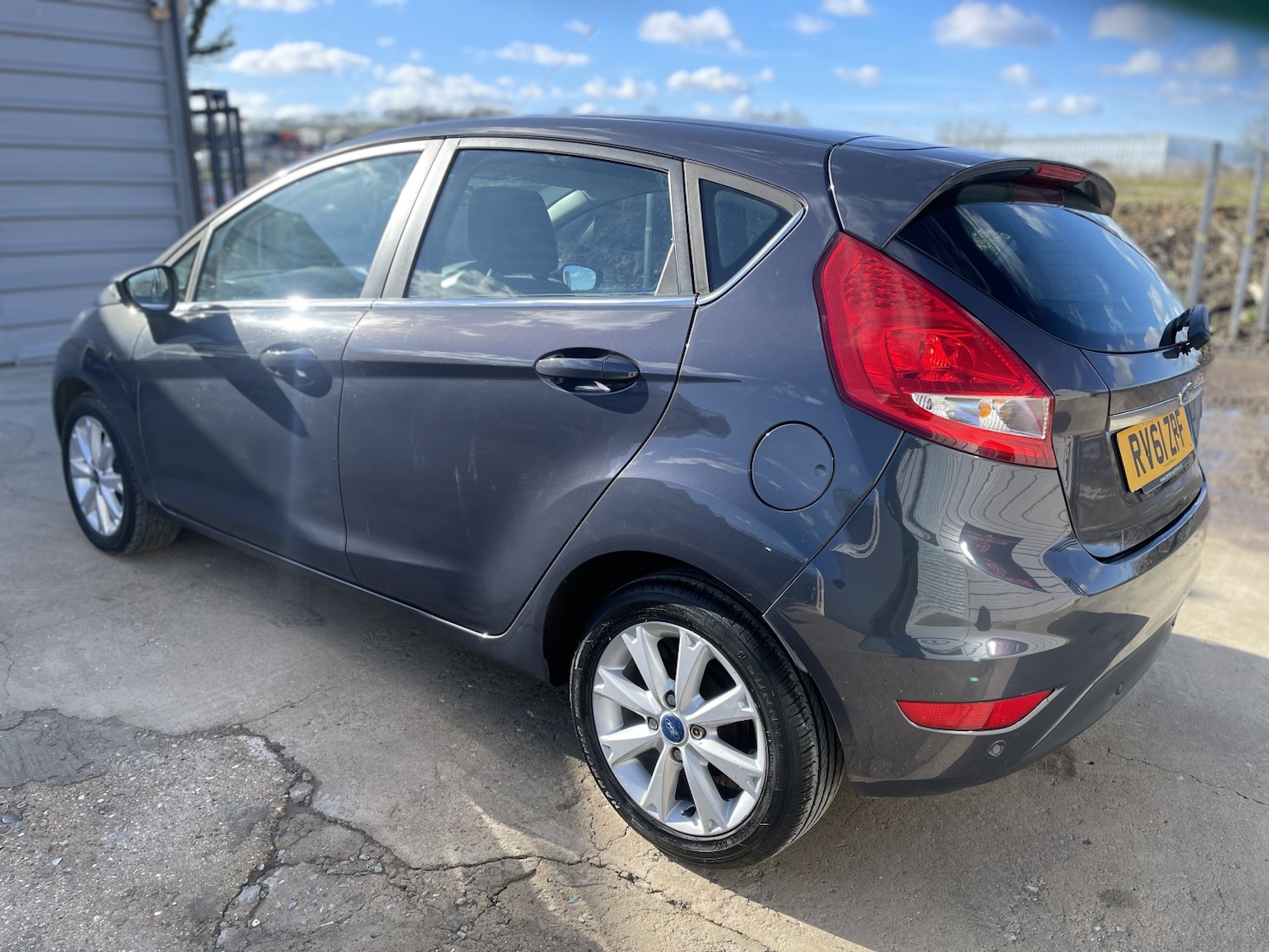 Used Ford Fiesta 2011 for sale - 77632504: Photo 25