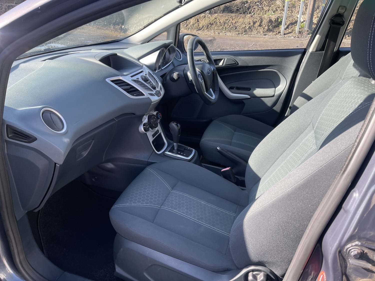 Used Ford Fiesta 2011 for sale - 77632504: Photo 29