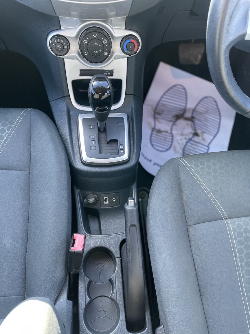 Used Ford Fiesta 2011 for sale - 77632504: Photo 43