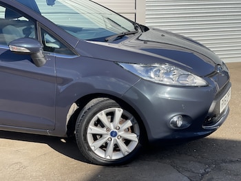 Used Ford Fiesta 2011 for sale - 77632504: Photo