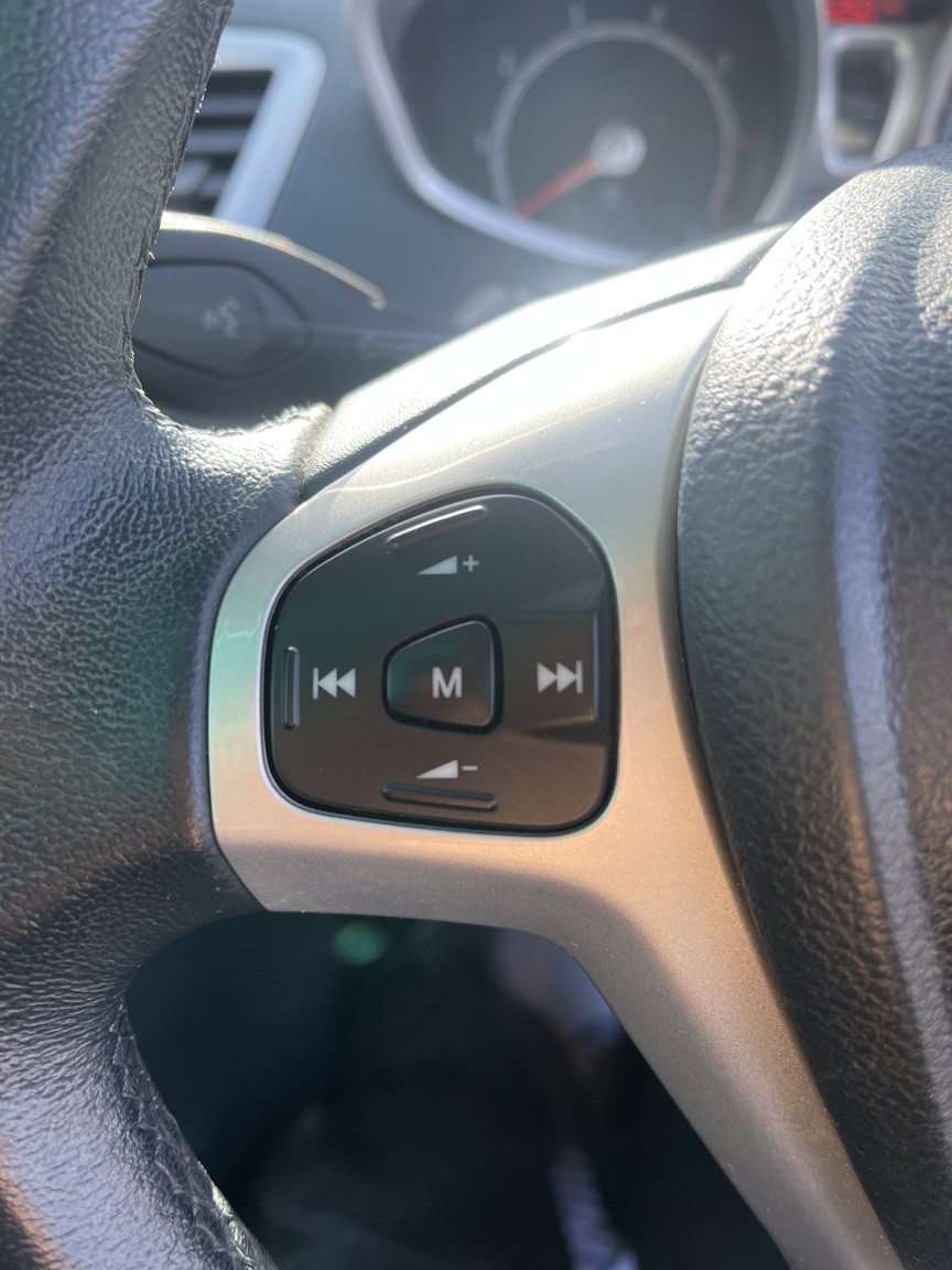 Used Ford Fiesta 2011 for sale - 77632504: Photo 50