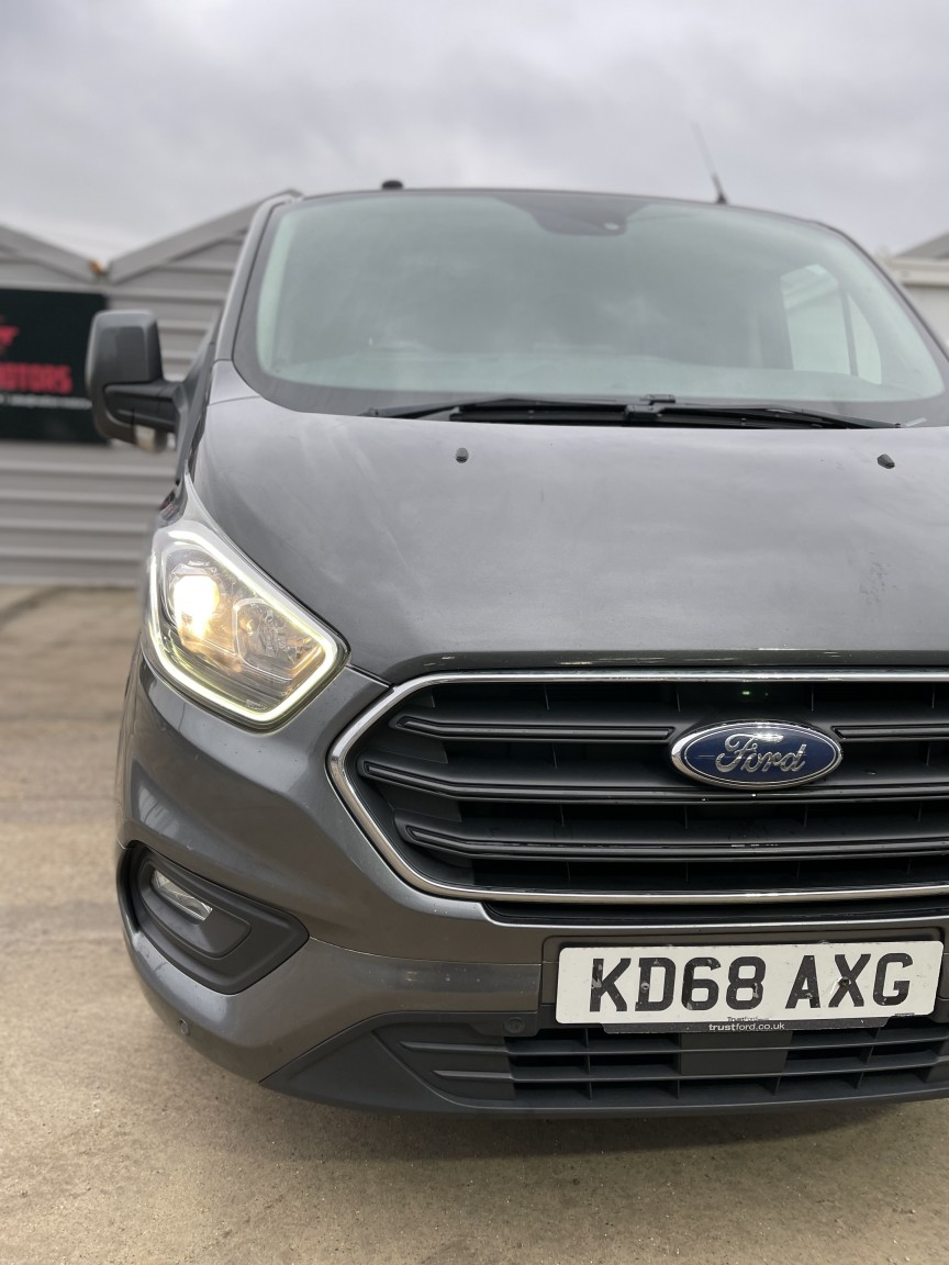 Used Ford Transit Custom 2019 for sale - 77056618: Photo 2