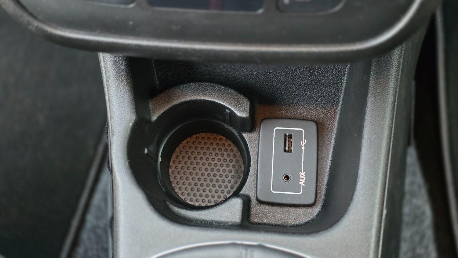 Used Fiat Punto 2015 for sale - 76082778: Photo 36