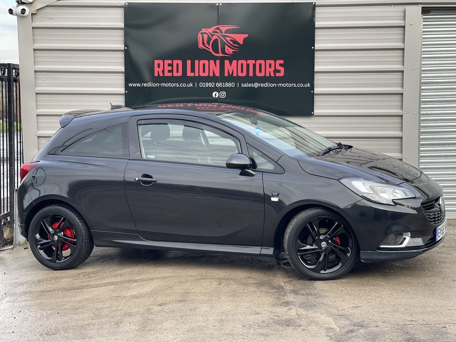 Used Vauxhall Corsa 2015 for sale - 77241859: Photo 2