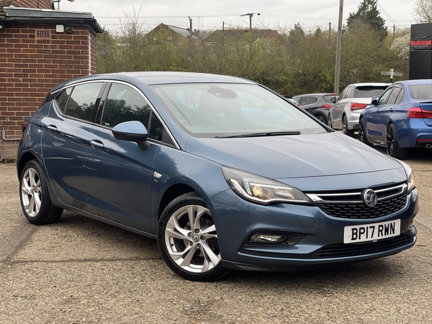Used Vauxhall Astra 2017 for sale - 78135070: Photo 2