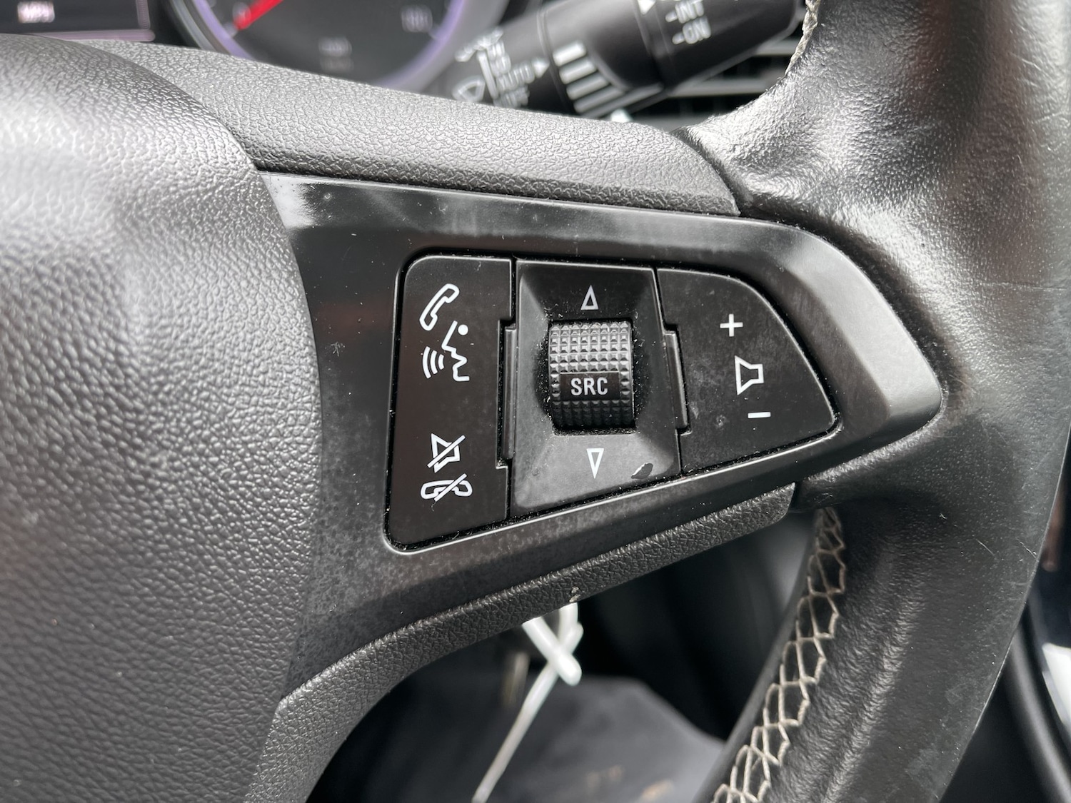 Used Vauxhall Astra 2017 for sale - 78135070: Photo 50