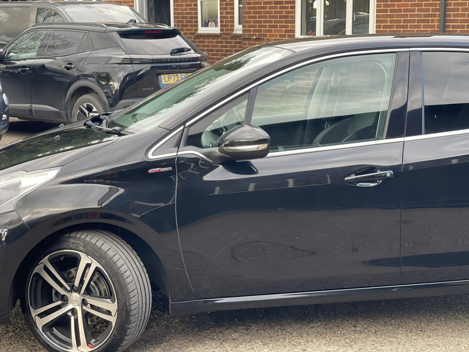 Used Peugeot 208 2018 for sale - 77836849: Photo 14