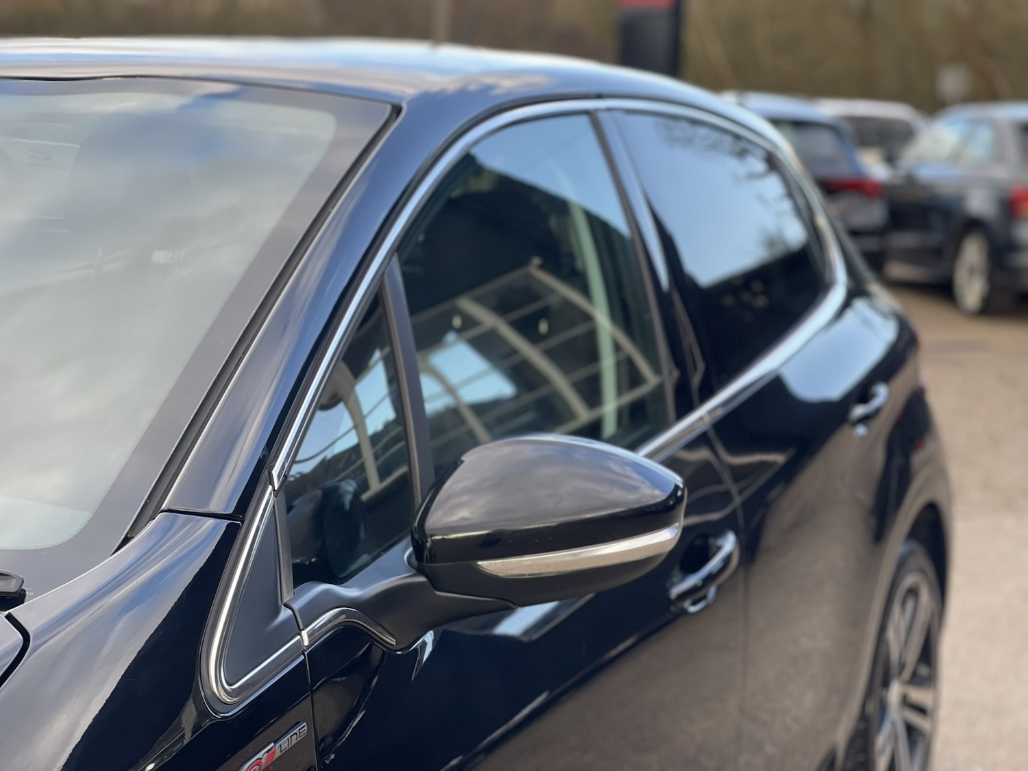 Used Peugeot 208 2018 for sale - 77836849: Photo 16