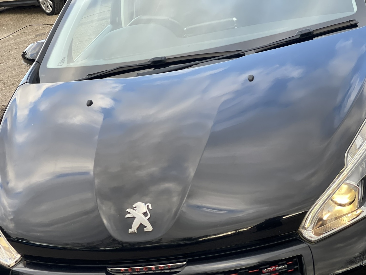 Used Peugeot 208 2018 for sale - 77836849: Photo 17