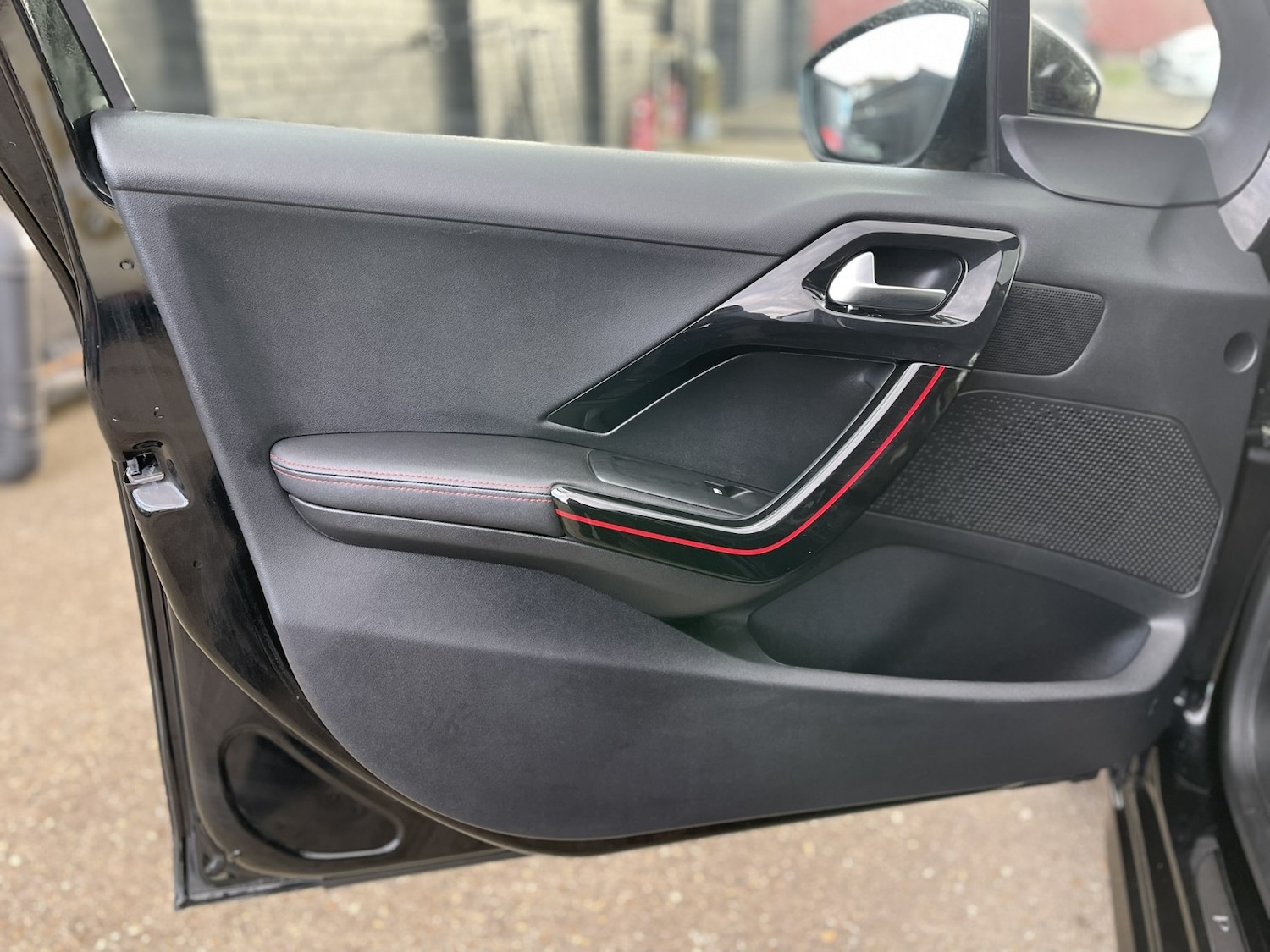 Used Peugeot 208 2018 for sale - 77836849: Photo 35