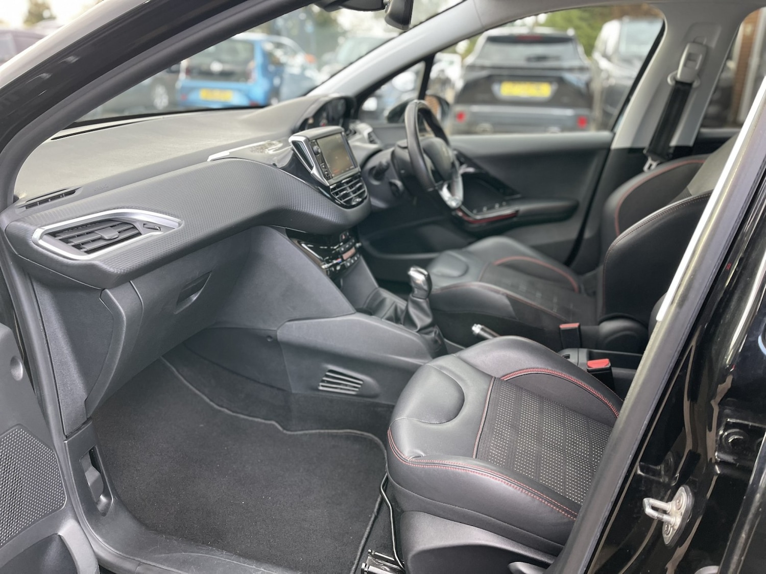 Used Peugeot 208 2018 for sale - 77836849: Photo 36