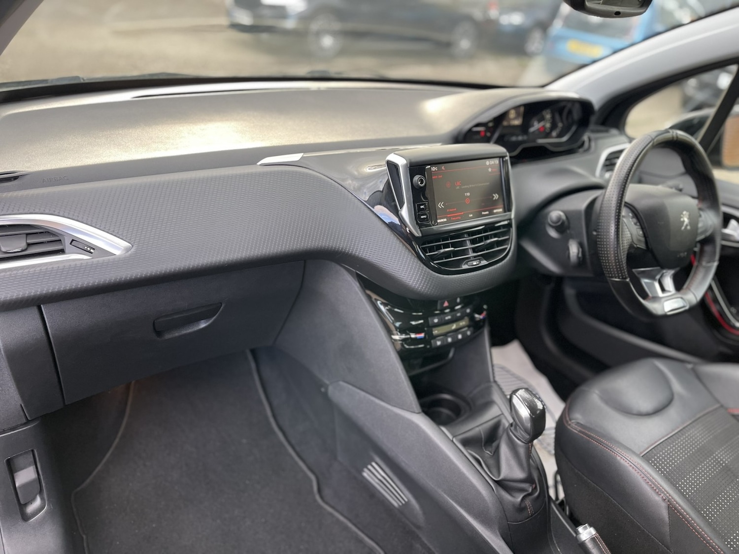 Used Peugeot 208 2018 for sale - 77836849: Photo 38