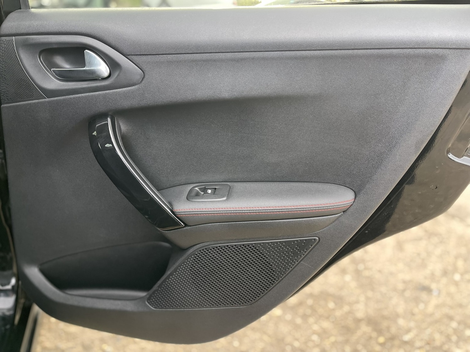 Used Peugeot 208 2018 for sale - 77836849: Photo 46