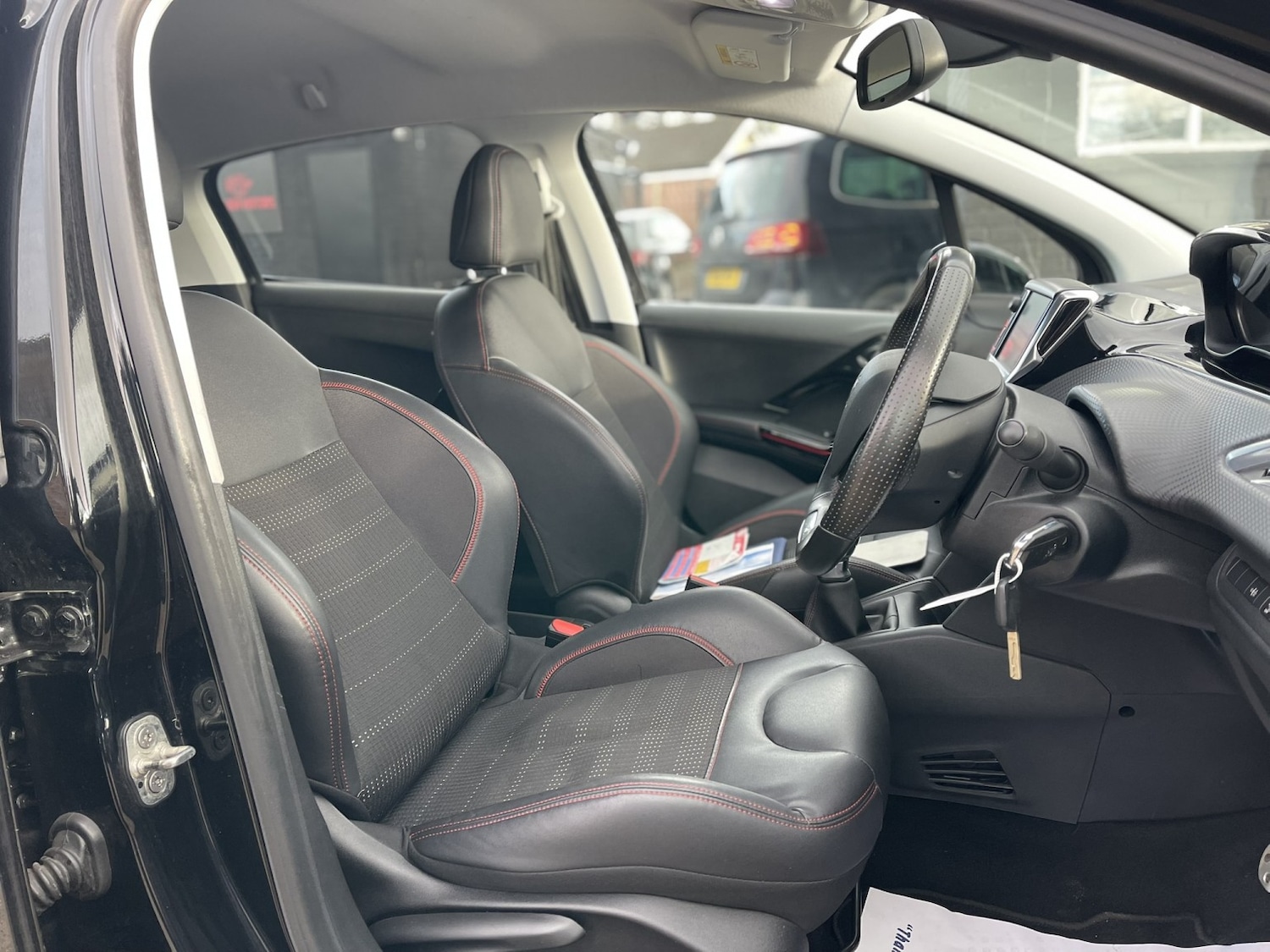 Used Peugeot 208 2018 for sale - 77836849: Photo 51