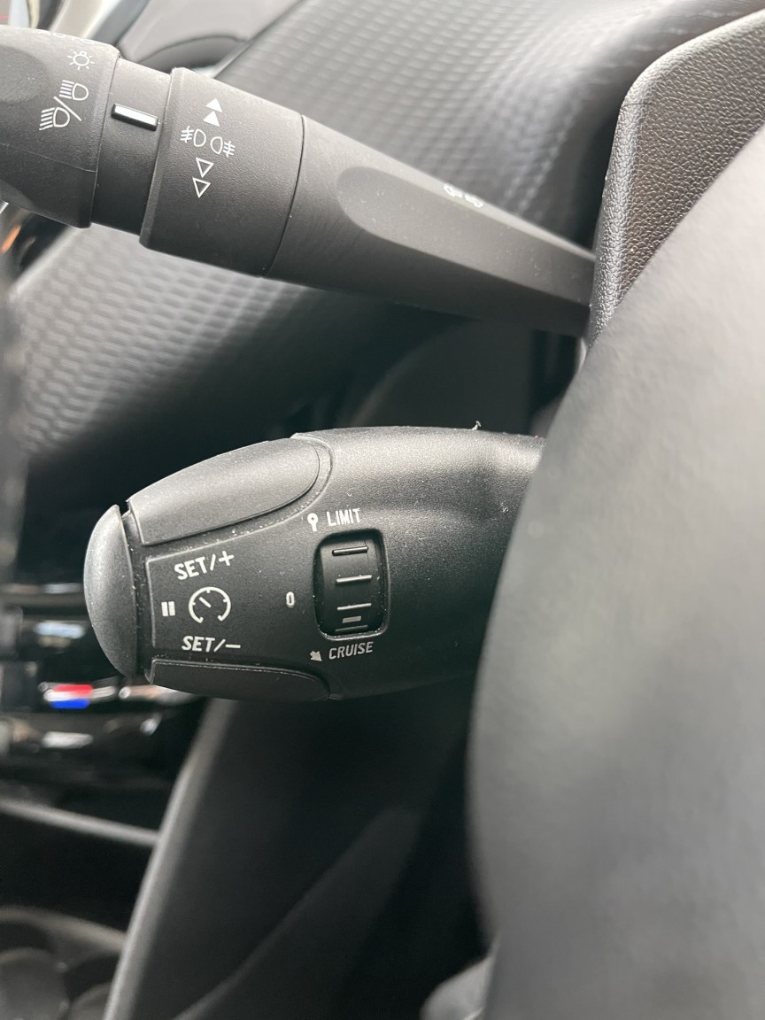 Used Peugeot 208 2018 for sale - 77836849: Photo 60