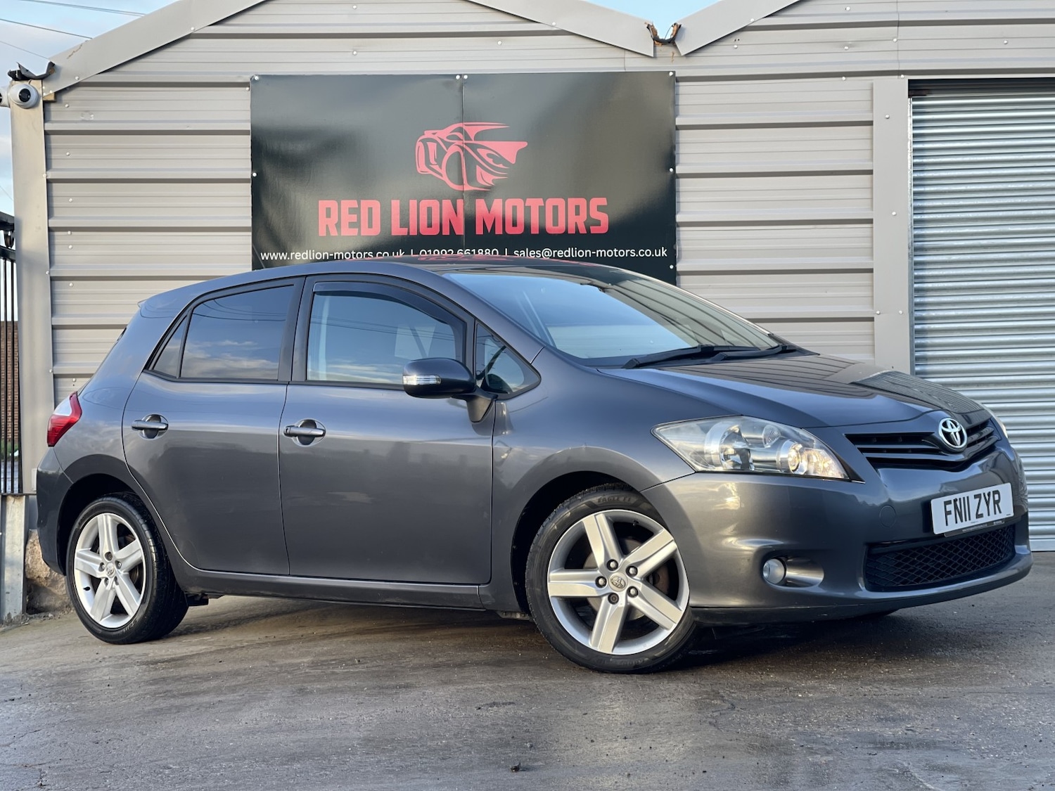 Used Toyota Auris 2011 for sale - 77357291: Photo 2