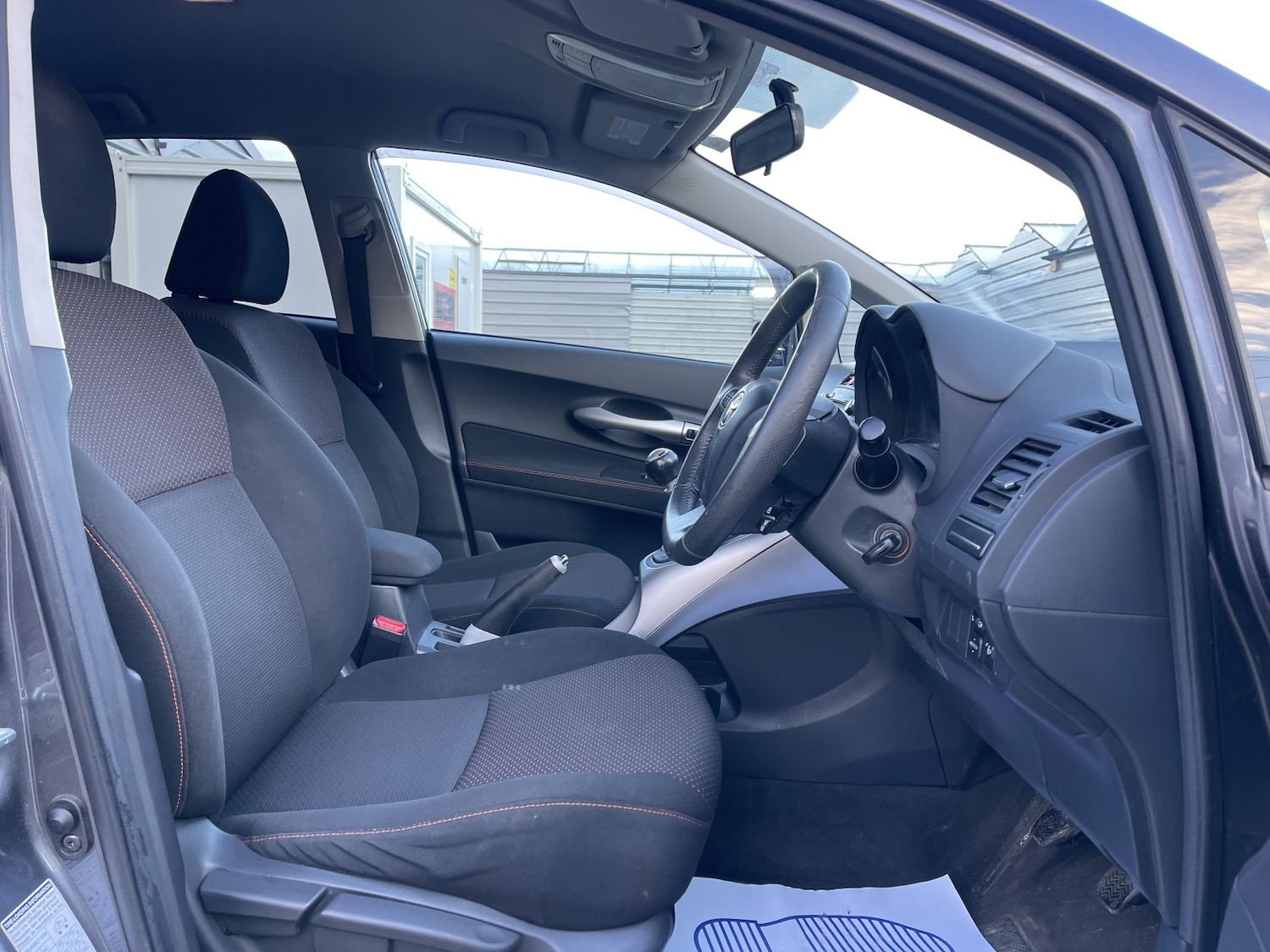 Used Toyota Auris 2011 for sale - 77357291: Photo 49