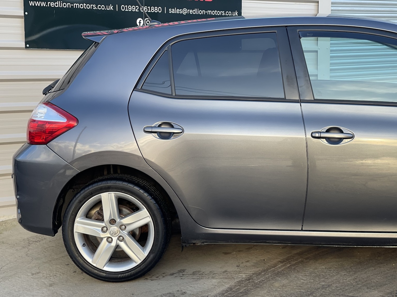 Used Toyota Auris 2011 for sale - 77357291: Photo 6