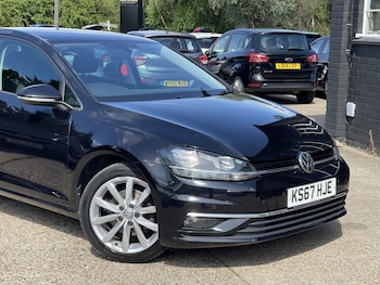 Used Volkswagen Golf 2017 for sale - 79121165: Photo