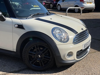 Used MINI Convertible 2015 for sale - 76019674: Photo