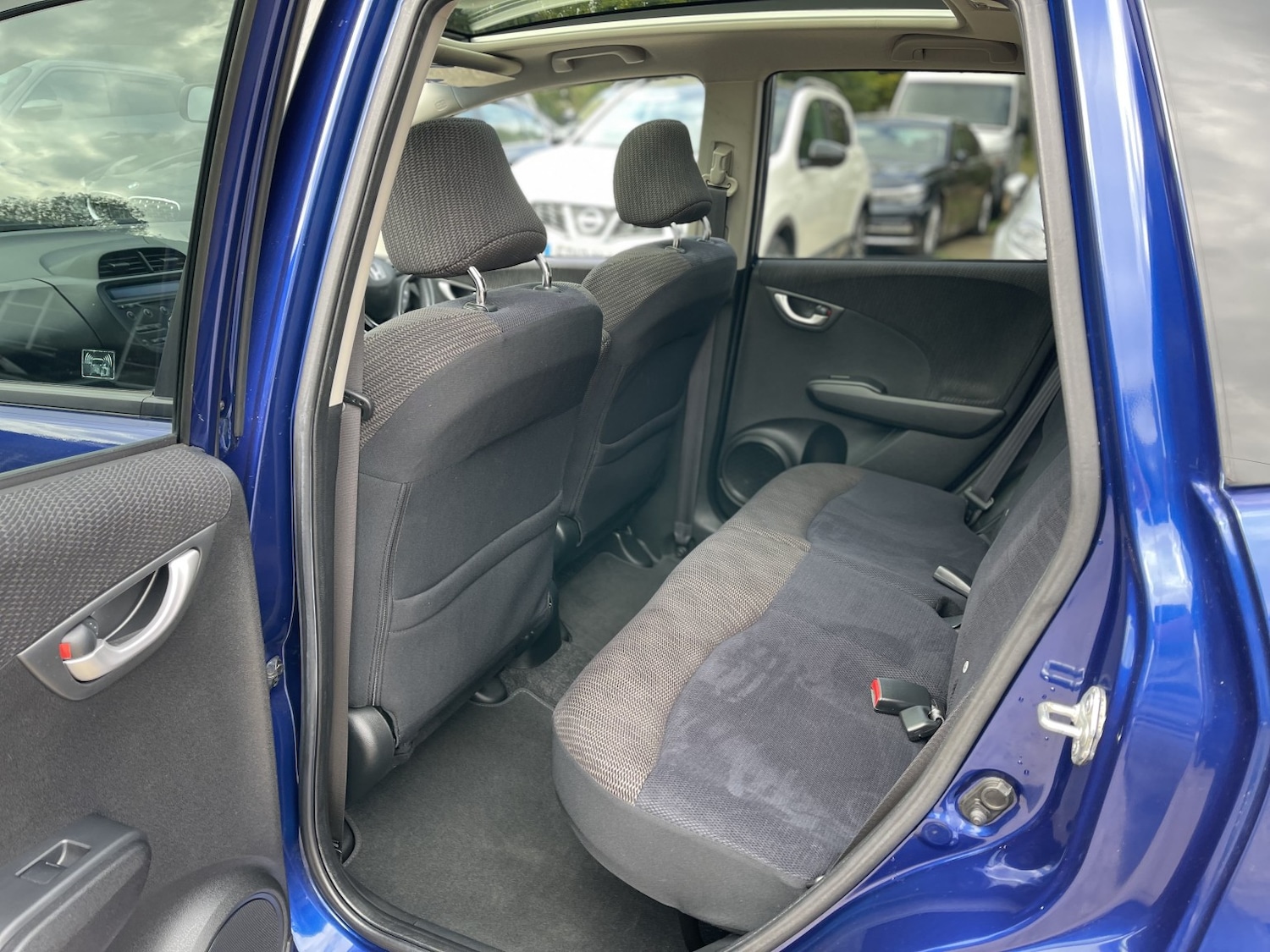 Used Honda Jazz 2011 for sale - 76093748: Photo 37
