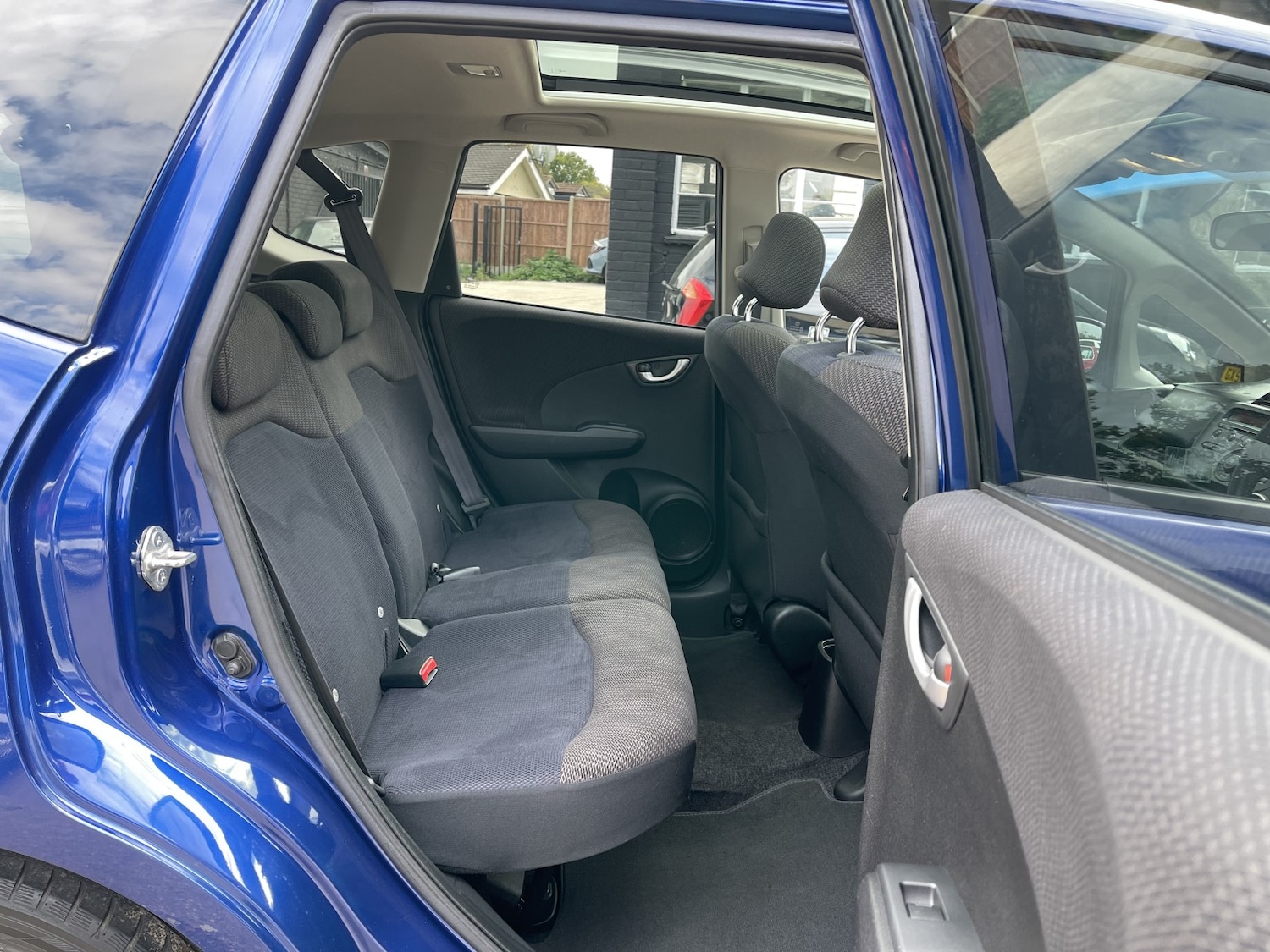 Used Honda Jazz 2011 for sale - 76093748: Photo 44