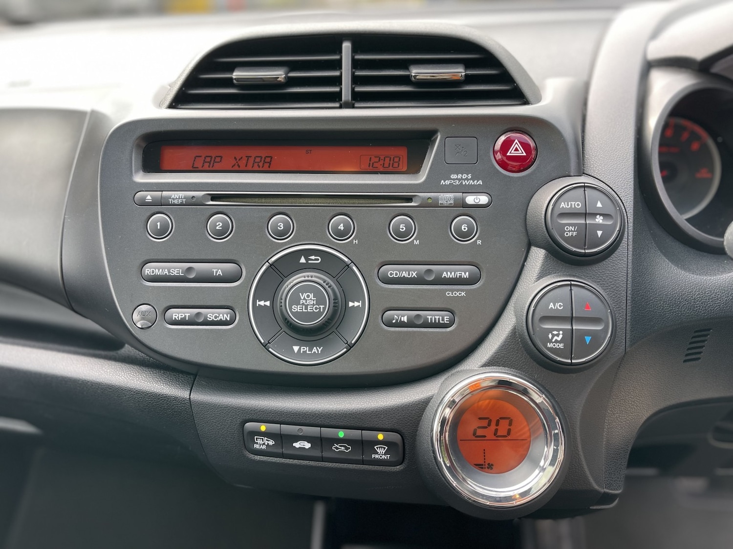 Used Honda Jazz 2011 for sale - 76093748: Photo 56