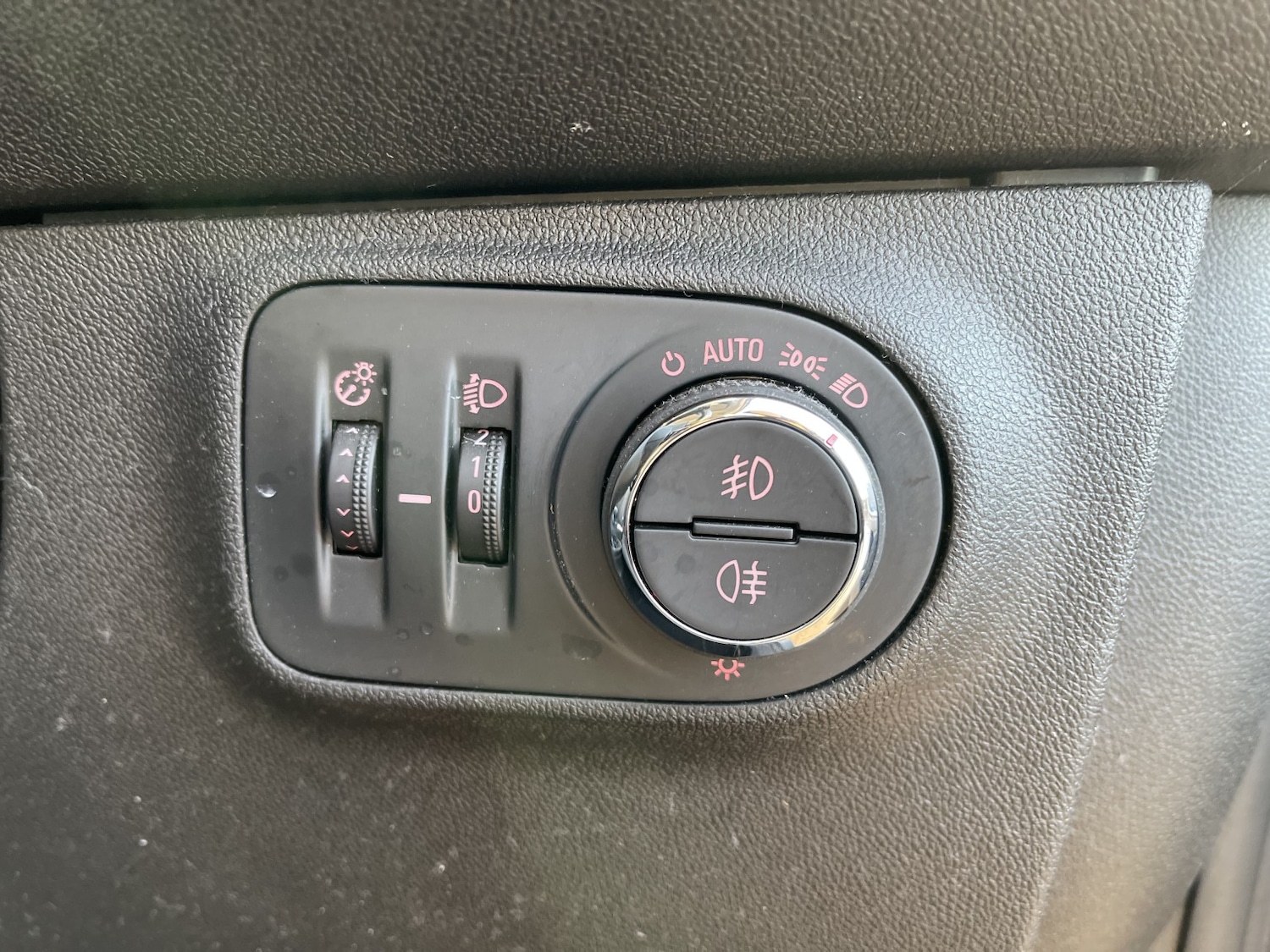 Used Vauxhall Corsa 2018 for sale - 77014764: Photo 43