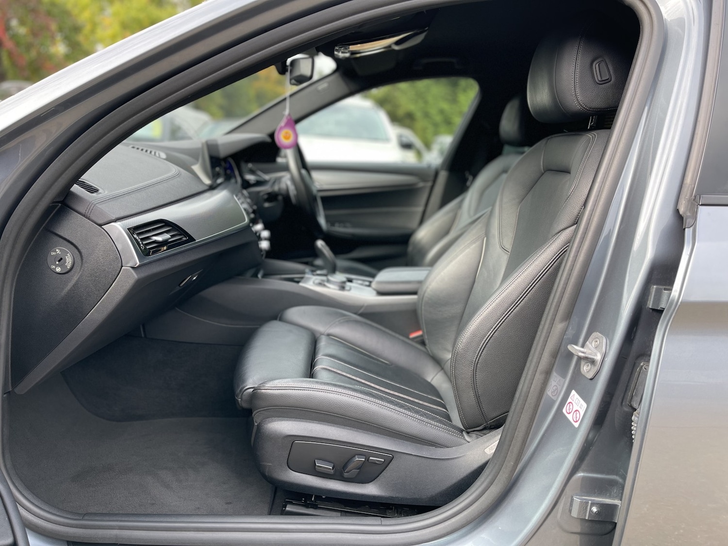Used BMW 5 Series 2018 for sale - 76149210: Photo 35
