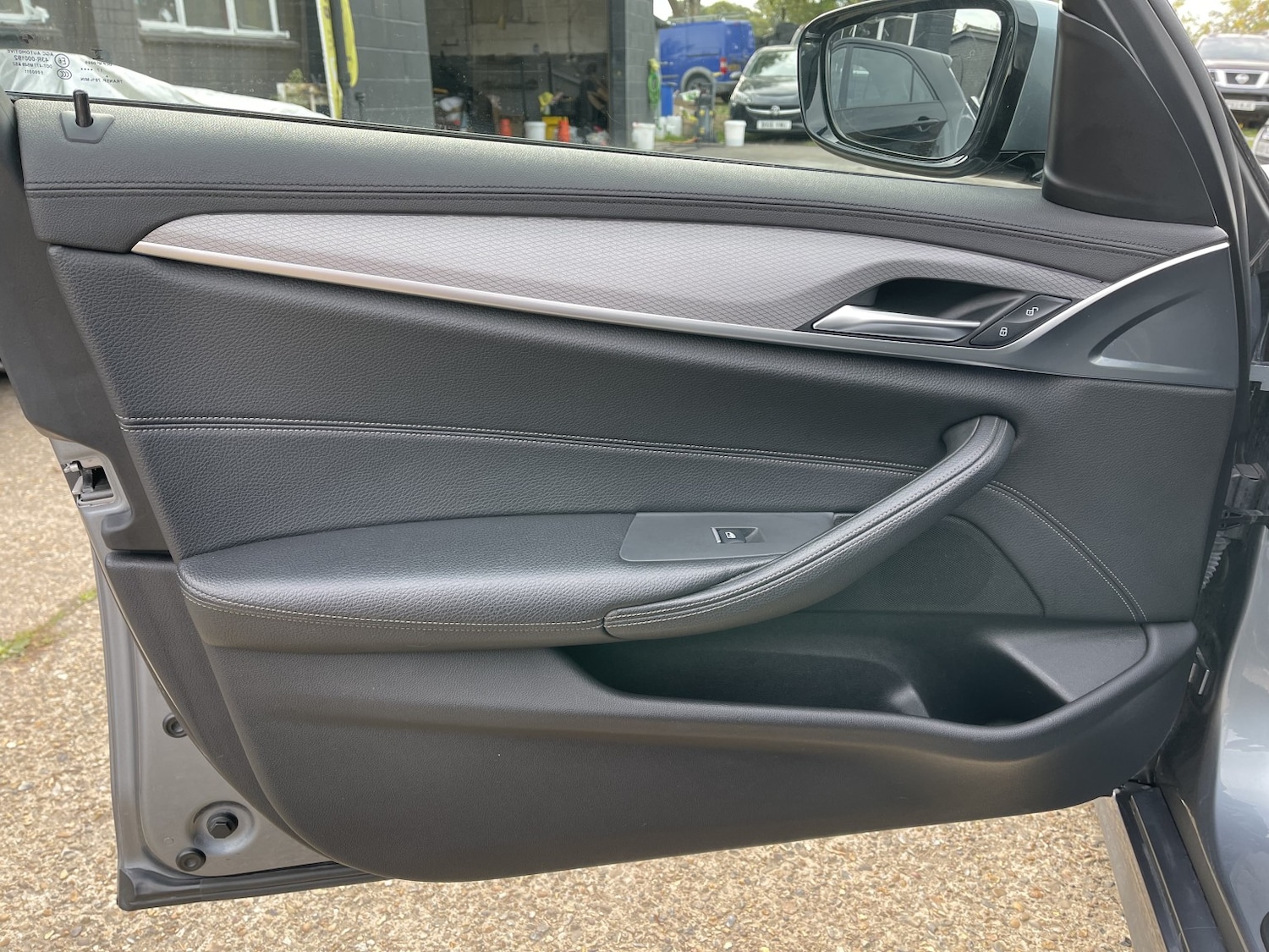 Used BMW 5 Series 2018 for sale - 76149210: Photo 37