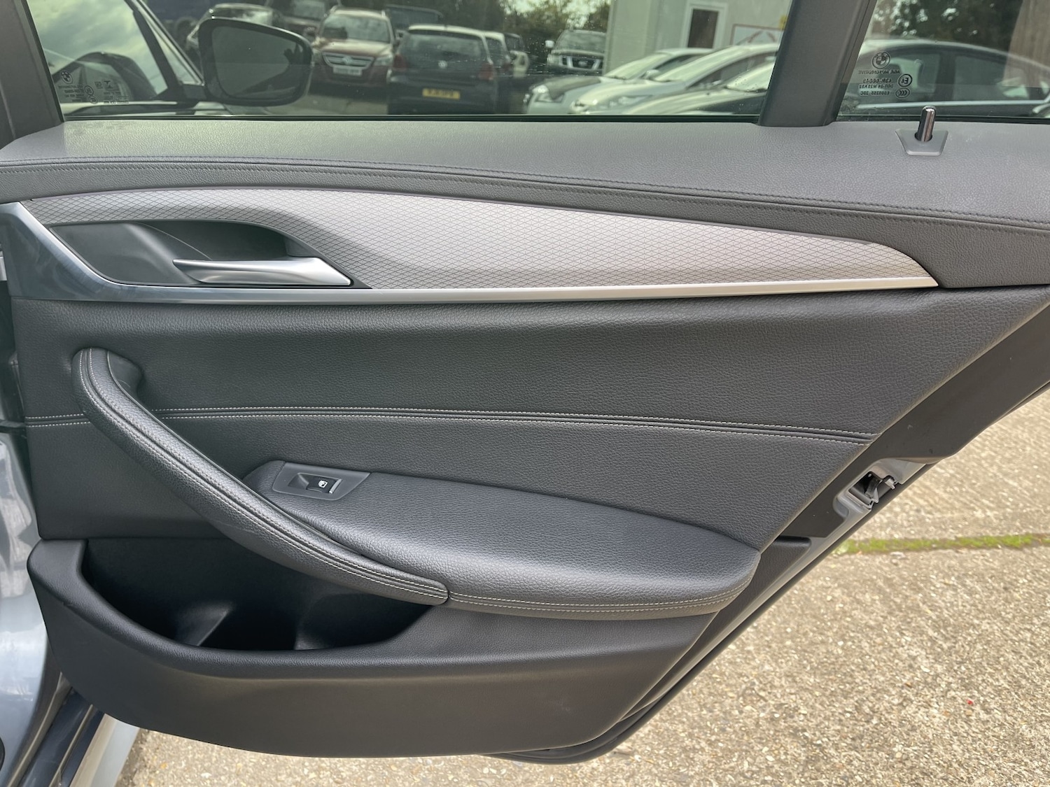 Used BMW 5 Series 2018 for sale - 76149210: Photo 44