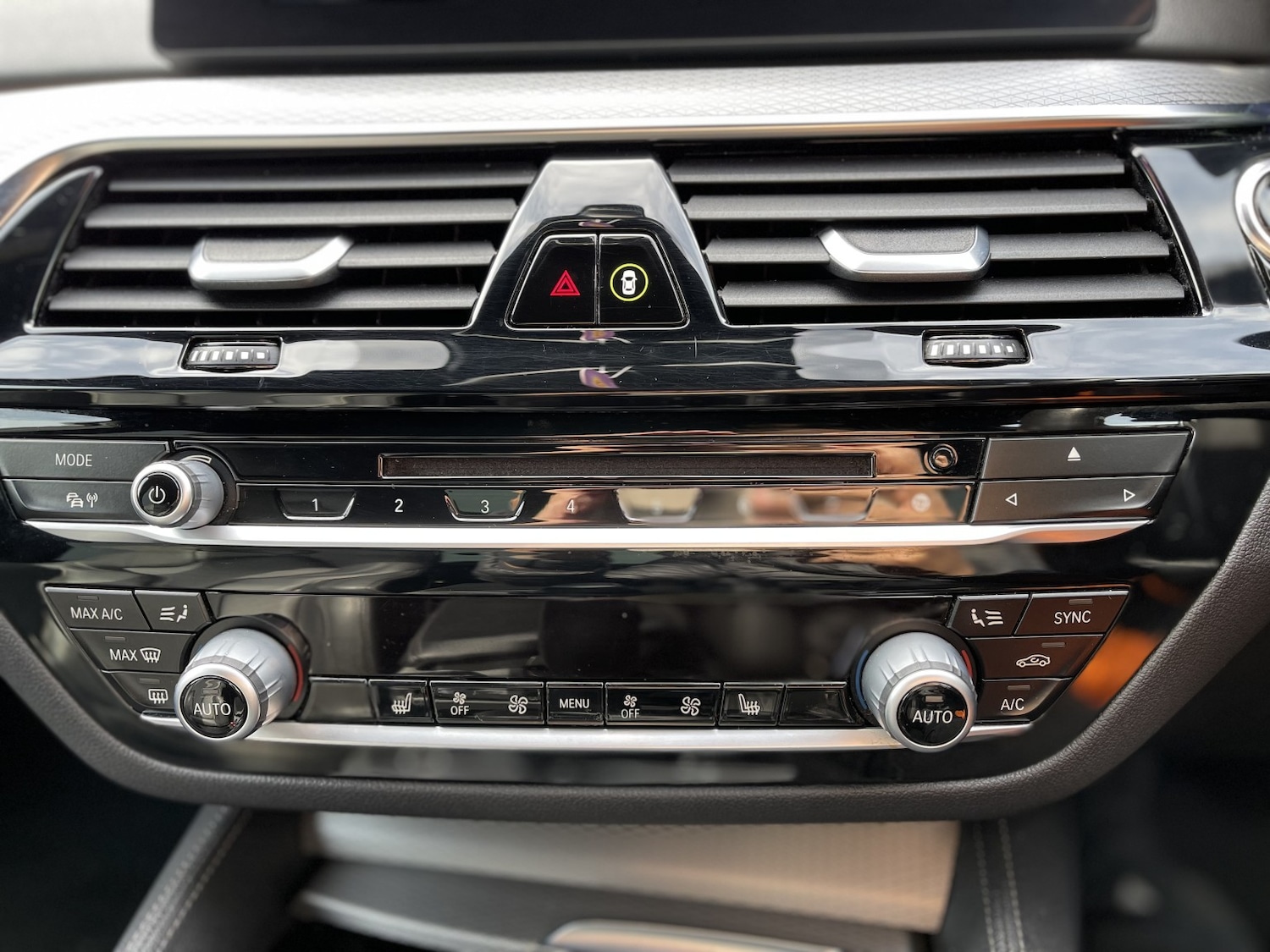 Used BMW 5 Series 2018 for sale - 76149210: Photo 60