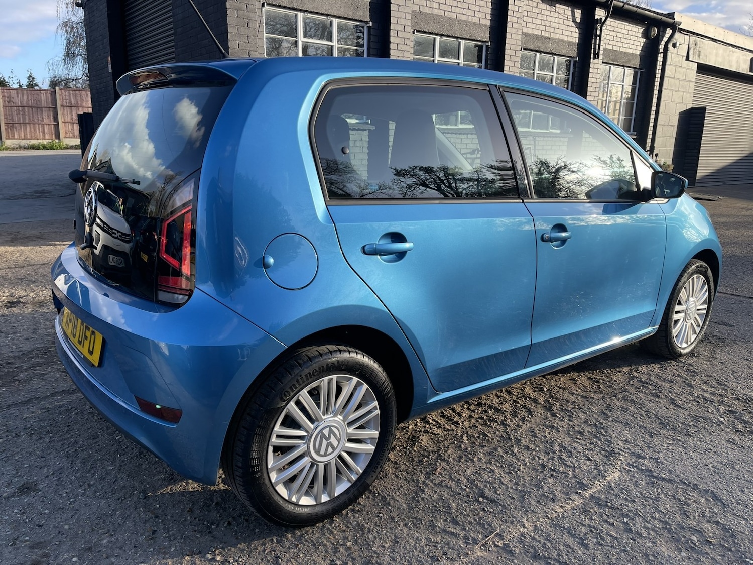 Used Volkswagen up! 2018 for sale - 77837005: Photo 24