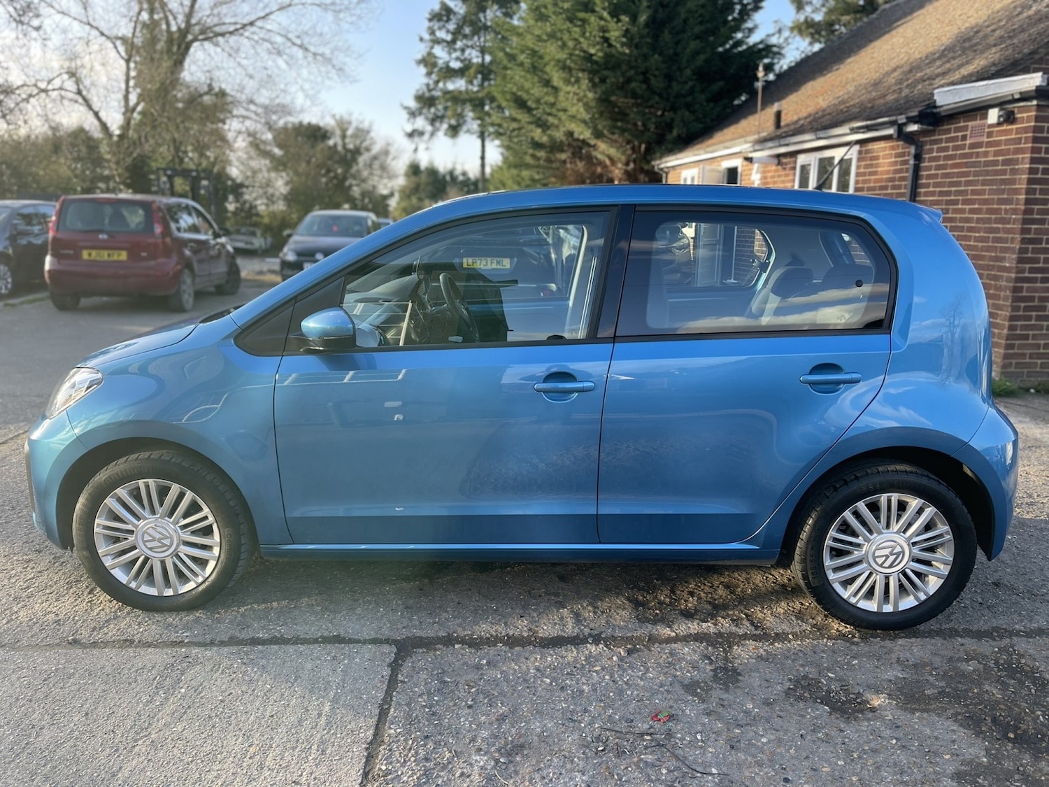 Used Volkswagen up! 2018 for sale - 77837005: Photo 30
