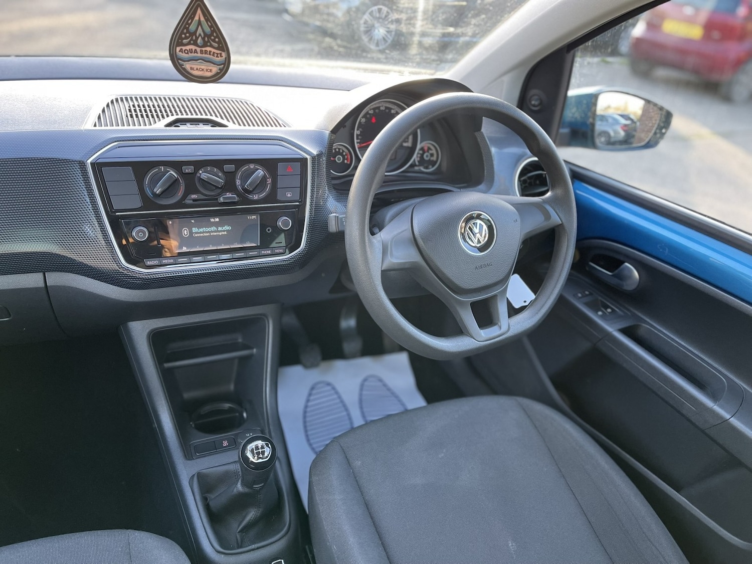 Used Volkswagen up! 2018 for sale - 77837005: Photo 41